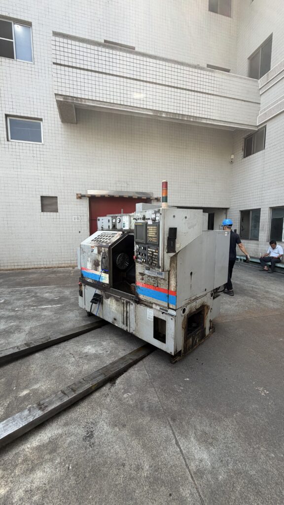 倉佑成功廠車床上車 作業照片 6