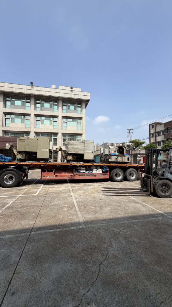 倉佑成功廠車床上車 作業照片 1